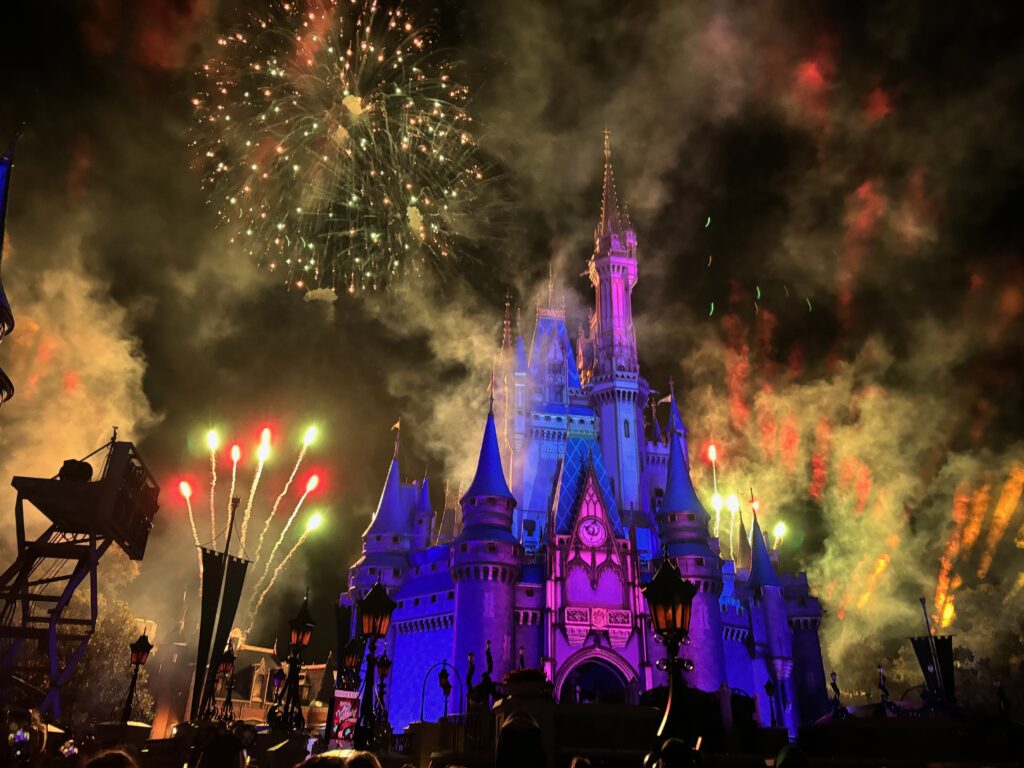 Show de fogos de Natal no Magic Kingdom