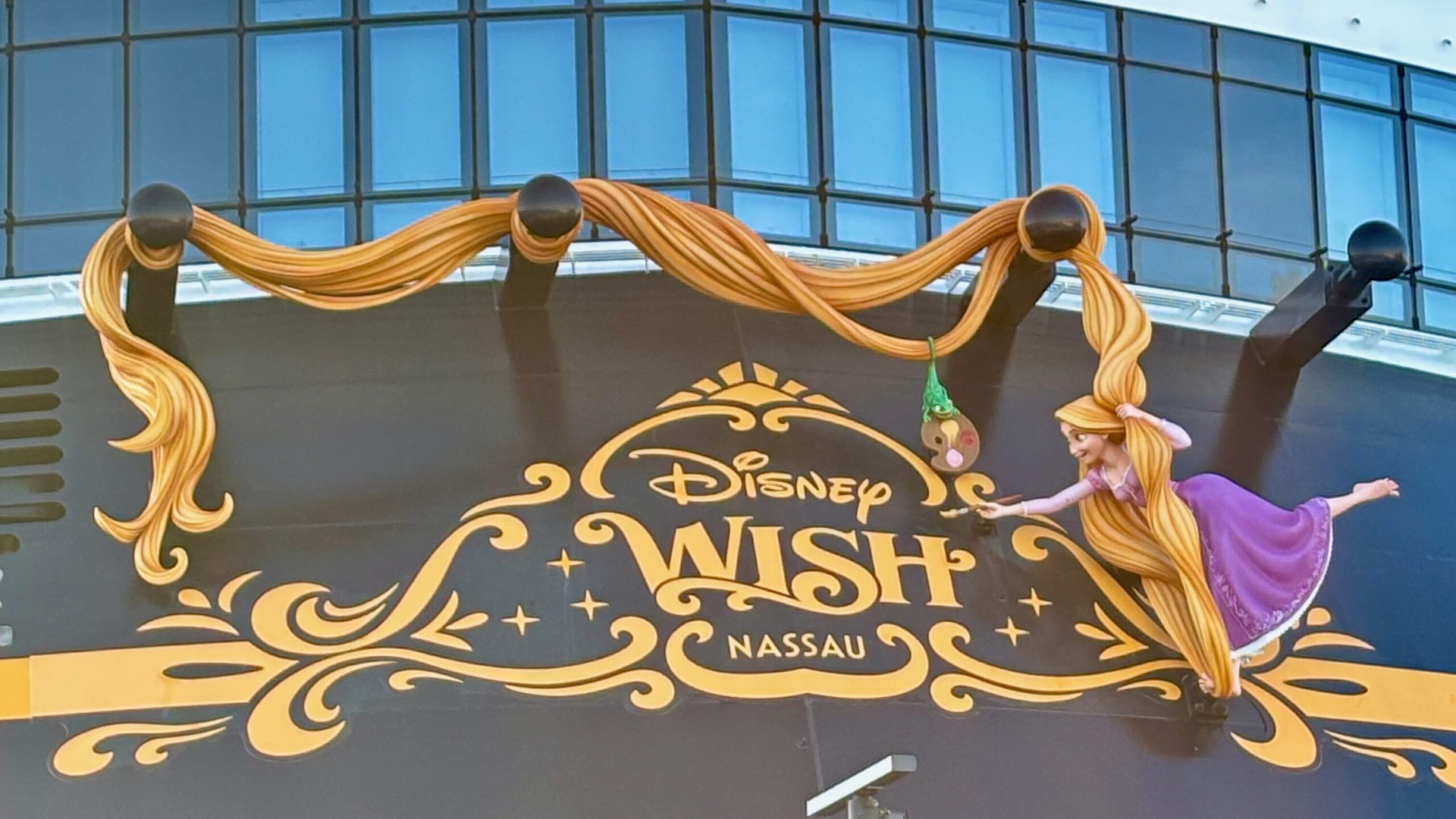 Navio Disney Wish pronto para embarque